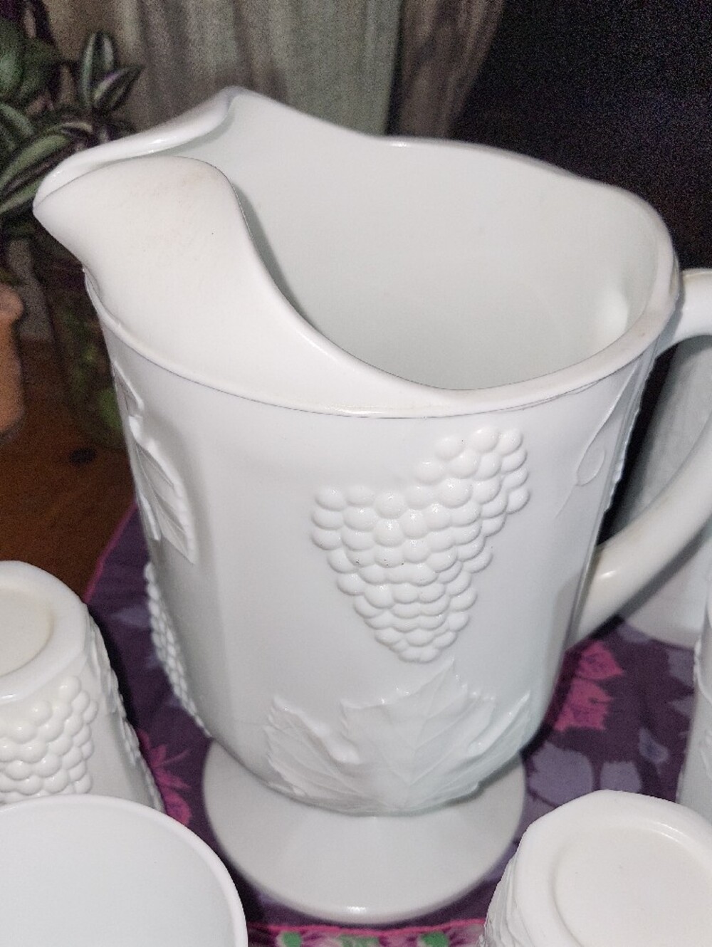 Vintage Indiana Glass "Harvest" milk glass pitcher and tumblers set - Picture 3 of 6
